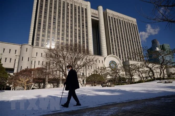 Quang cảnh bên ngoài Tòa án trung tâm quận Seoul ngày 8/1/2021. (Ảnh minh họa: Yonhap/TTXVN) 