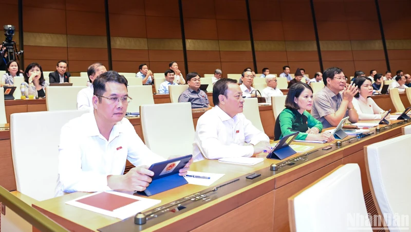 Các đại biểu dự phiên họp của Quốc hội, chiều 31/10/2023. (Ảnh: DUY LINH)