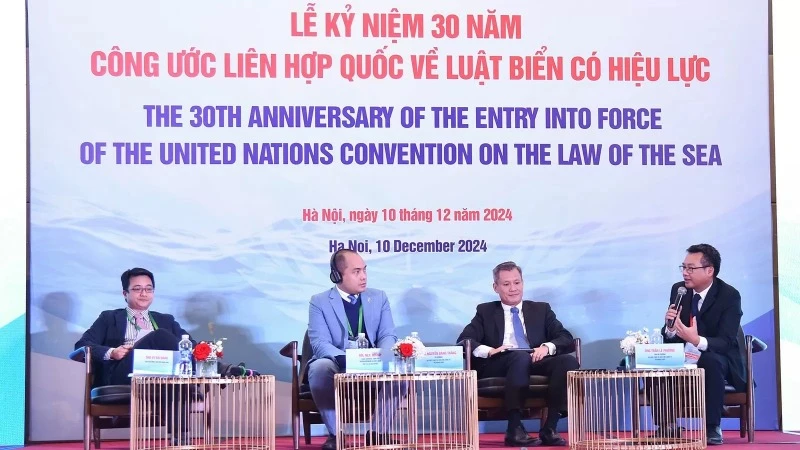 Quang cảnh tọa đàm. (Ảnh: dangcongsan.vn) 