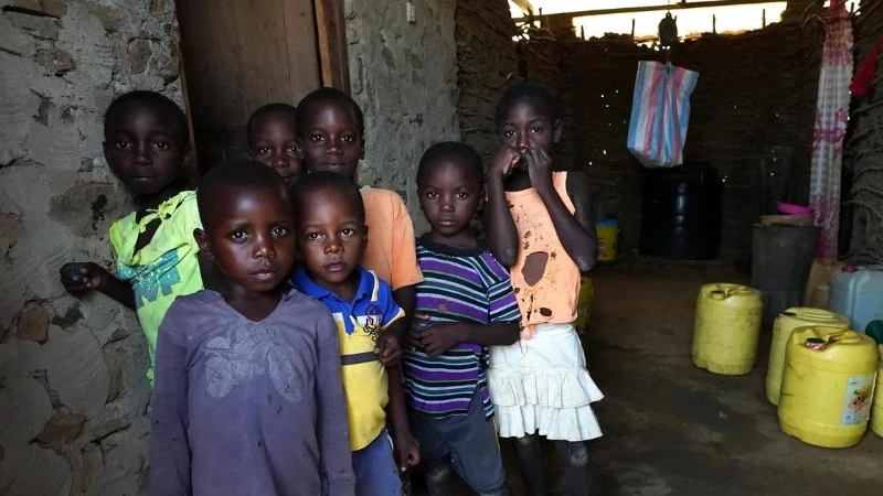 Các em nhỏ tại Kilifi County, Kenya. (Ảnh: THX/TTXVN)