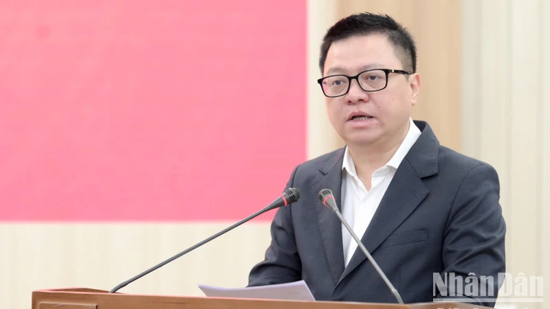 Tổng Biên tập Báo Nhân Dân Lê Quốc Minh phát biểu tại Lễ kỷ niệm. (Ảnh: THẾ ĐẠI) 