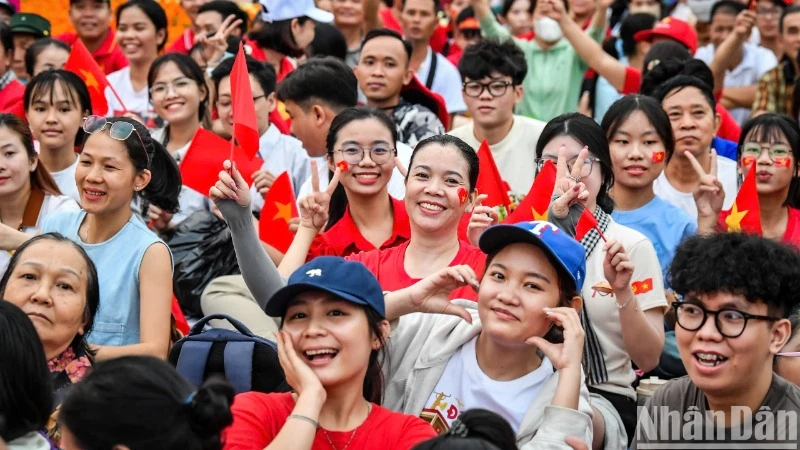 Việt Nam đổi mới sau 50 năm thống nhất đất nước. (Ảnh minh họa: BÁO NHÂN DÂN)