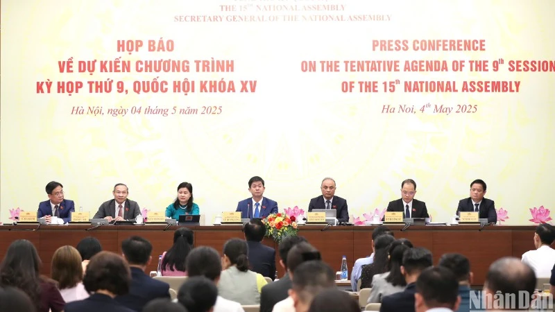 Quang cảnh họp báo về dự kiến chương trình Kỳ họp thứ 9, Quốc hội khóa XV, tổ chức chiều 4/5 tại Nhà Quốc hội. (Ảnh: DUY LINH)