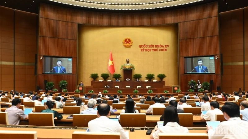 Quang cảnh phiên họp. (Ảnh: BÙI GIANG) 