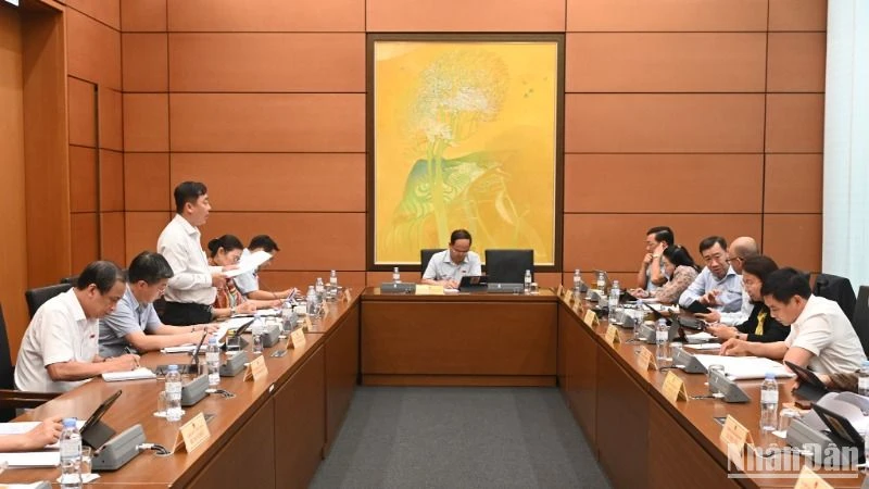 Quang cảnh thảo luận tại tổ của Quốc hội, chiều 10/5/2025. (Ảnh: BÙI GIANG) 