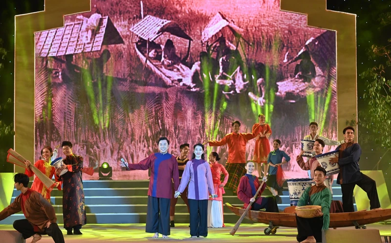 Một tiết mục trong chương trình nghệ thuật khai mạc Lễ hội Nghinh Ông Cần Giờ.