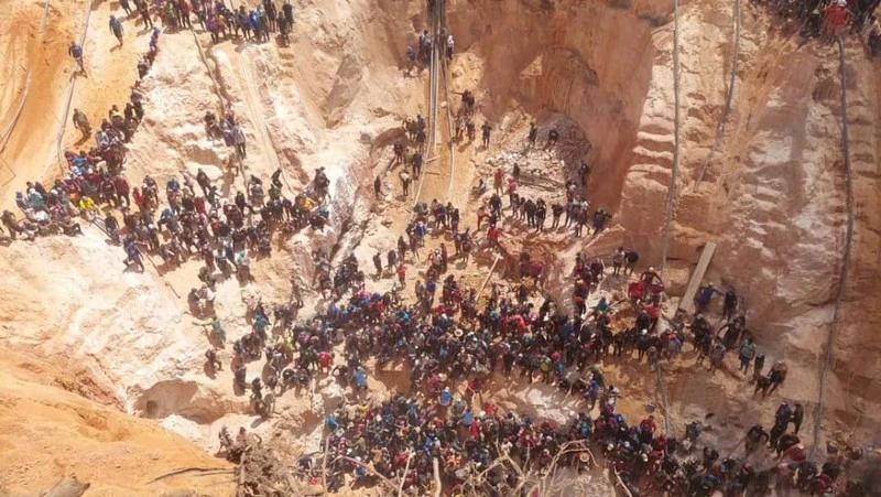 Ảnh minh họa: Vụ sập mỏ vàng tại Venezuela ngày 21/2/2024. (Nguồn: El Pais) 