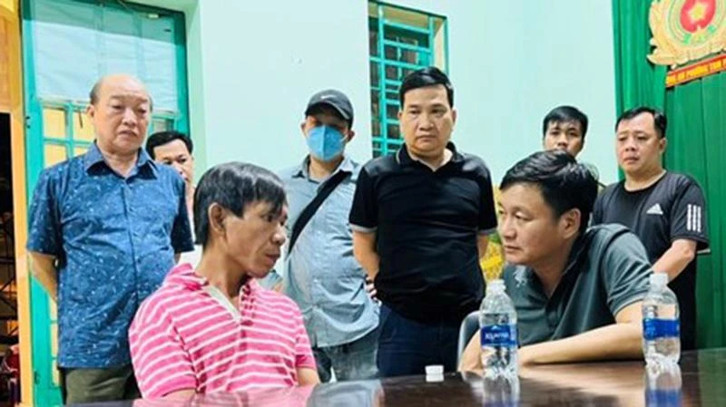 Lãnh đạo Công an tỉnh Đồng Nai có mặt lấy lời khai Lê Huy Dũng.