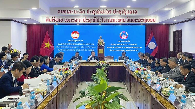 Quang cảnh hội nghị.