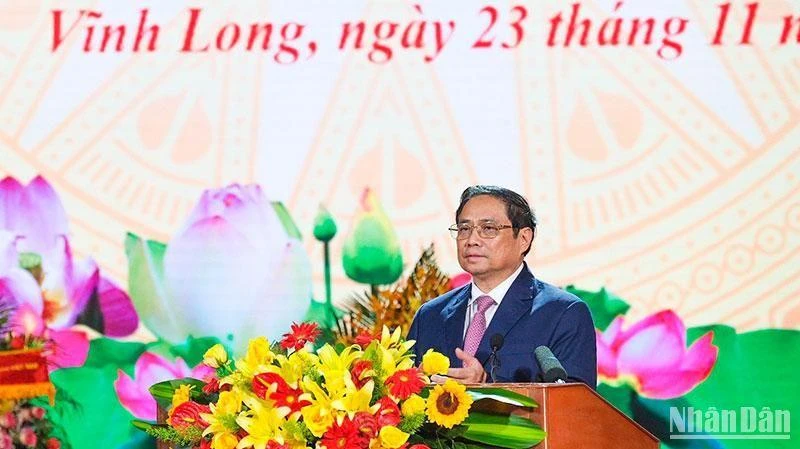 Thủ tướng Phạm Minh Chính đọc diễn văn tại buổi lễ. (Ảnh: BÁ DŨNG)