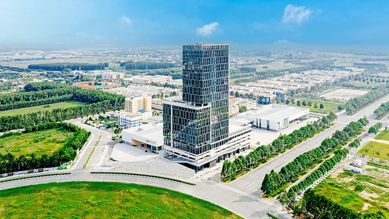 Một góc Tổ hợp Văn phòng - Hội nghị - Thương mại WTC Tower tại Bình Dương.