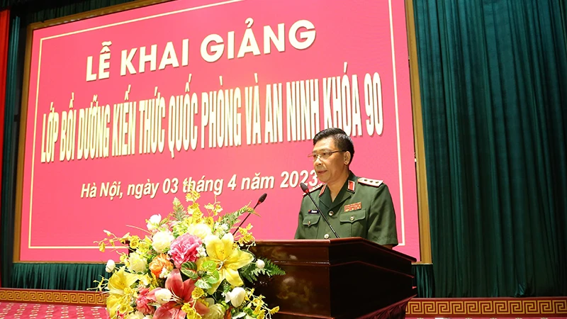 Giám đốc Học viện Quốc phòng Trần Việt Khoa phát biểu tại Lễ khai giảng.