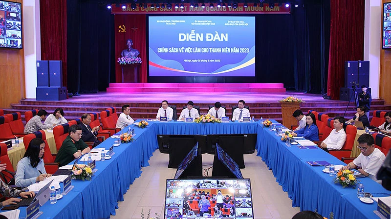 Diễn đàn có 67 điểm cầu trực tuyến, với đầu cầu Trung ương đặt tại Hà Nội.