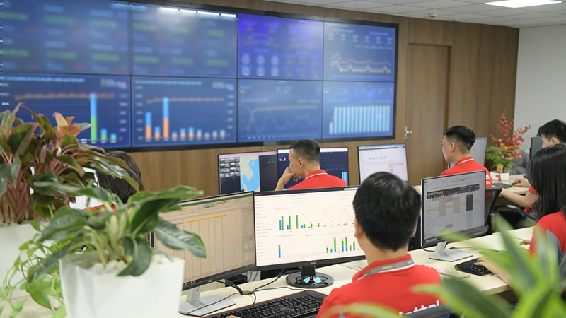Bộ phận vận hành hệ thống điều hành mạng lưới logicstics NOC.