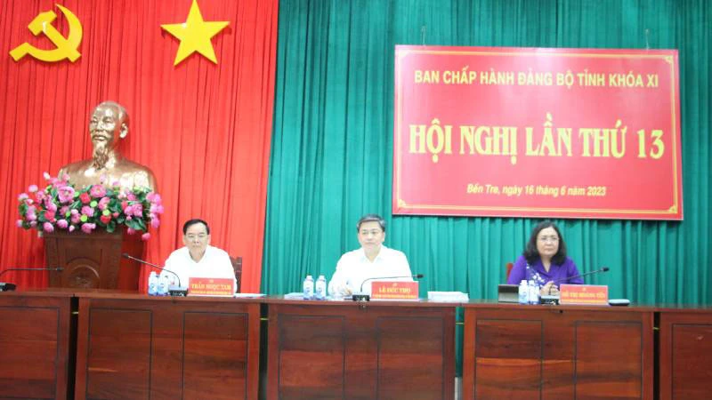 Lãnh đạo tỉnh Bến Tre chủ trì hội nghị lần thứ 13.