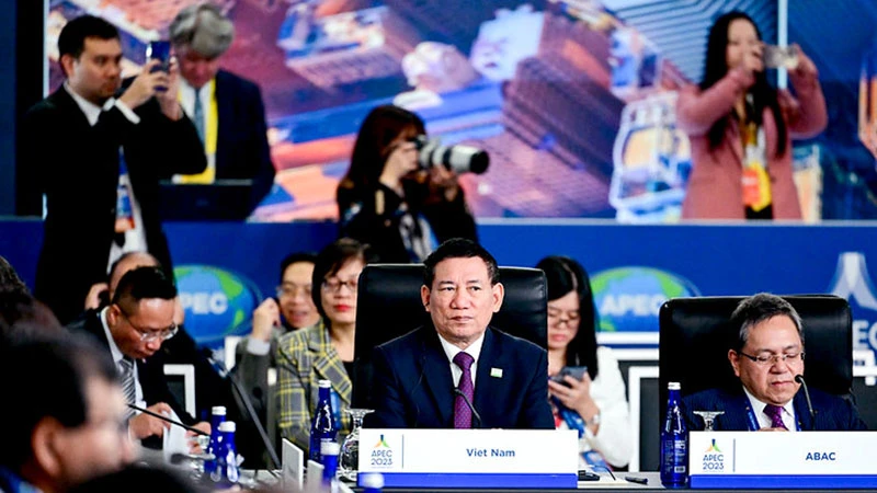 Bộ trưởng Hồ Đức Phớc tại Hội nghị Bộ trưởng Tài chính APEC lần thứ 30.