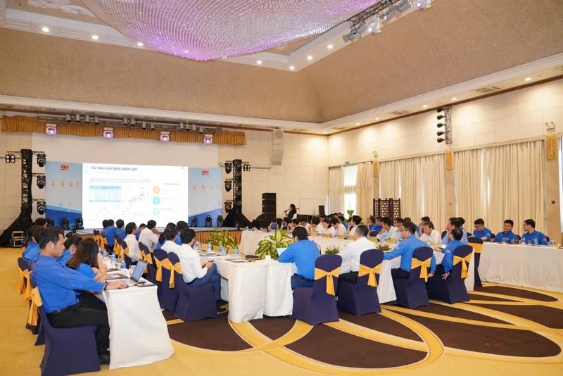 Toàn cảnh hội thảo.