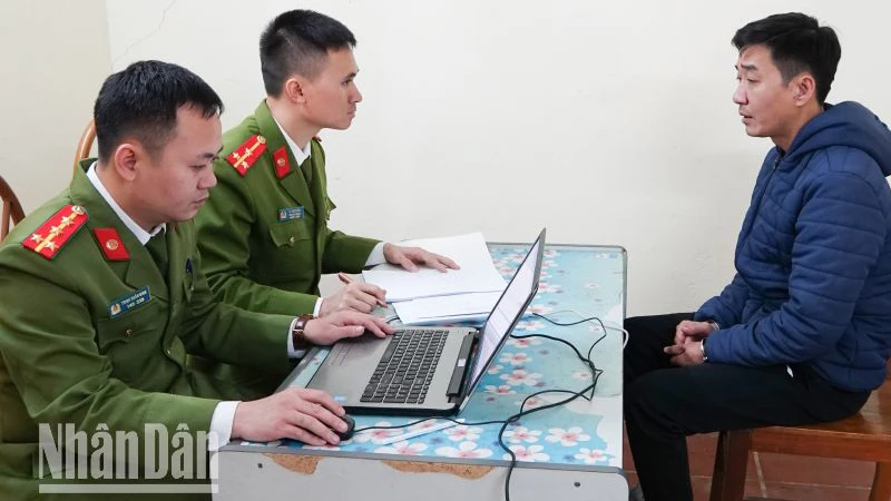 Đối tượng Vũ Thái Sơn tại cơ quan công an.