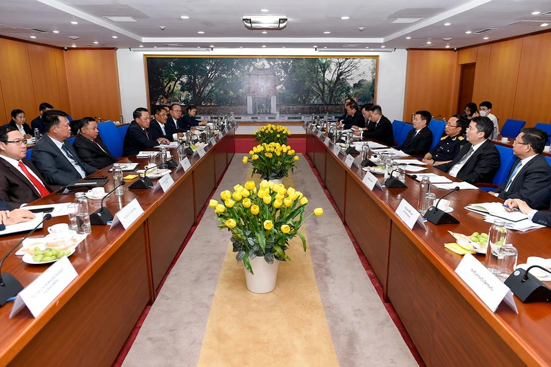 Toàn cảnh buổi làm việc. Ảnh: mof.gov.vn.