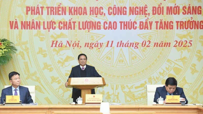 Thủ tướng Phạm Minh Chính chủ trì Hội nghị phát triển khoa học, công nghệ, đổi mới sáng tạo và nhân lực chất lượng cao thúc đẩy tăng trưởng kinh tế. (Ảnh: TRẦN HẢI)