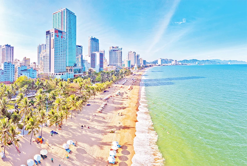 Một góc thành phố biển Nha Trang. (Ảnh VƯƠNG MẠNH CƯỜNG)