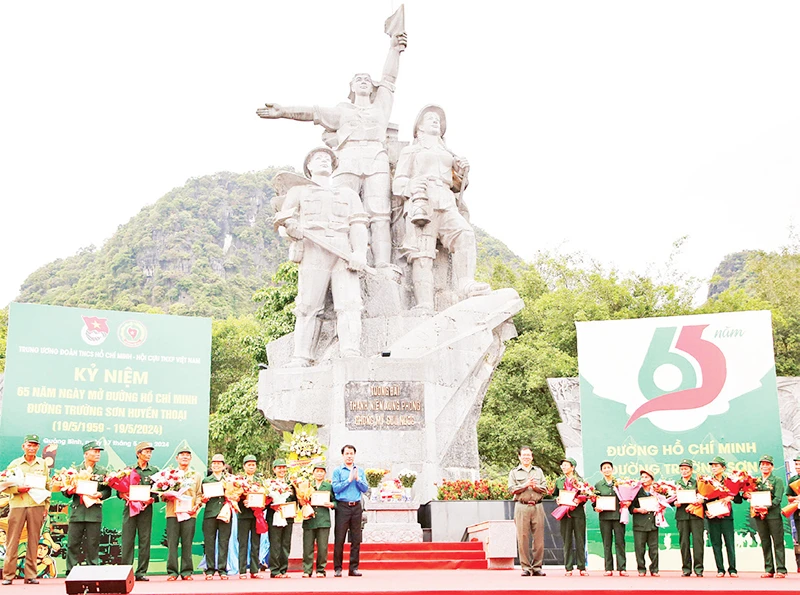 Hành trình trên đường Trường Sơn huyền thoại 