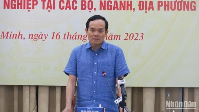 Phó Thủ tướng Trần Lưu Quang phát biểu tại hội nghị.
