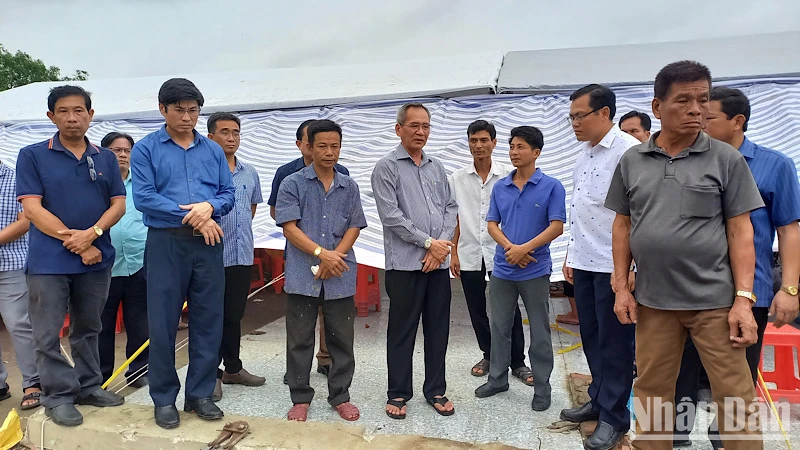 Bạc Liêu: 1 người chết, 59 căn nhà bị sập, tốc mái do mưa lớn kèm lốc xoáy