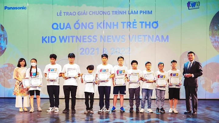 Trao giải chương trình làm phim Qua ống kính trẻ thơ