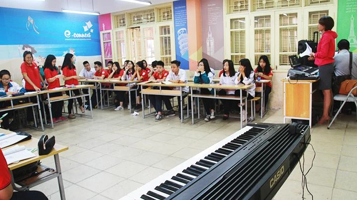 Triển khai Chương trình giáo dục phổ thông mới, giáo viên Âm nhạc đang thiếu trầm trọng. Ảnh: KHIẾU MINH