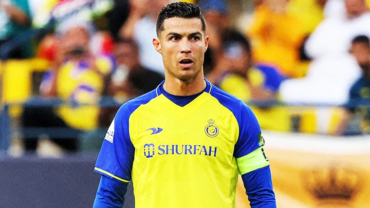 Áp lực bủa vây Ronaldo