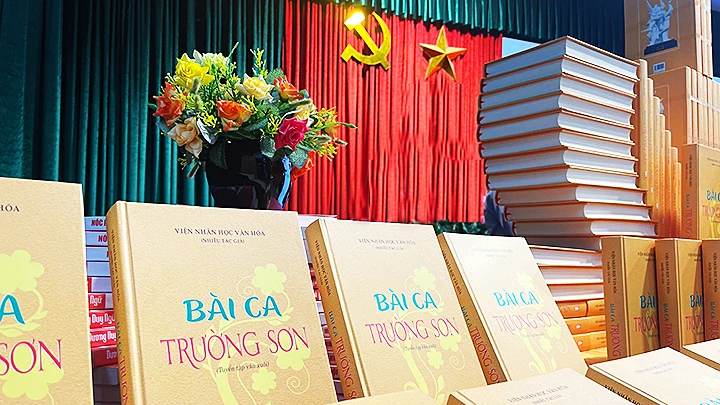 Nuôi dưỡng lòng yêu nước bằng những áng văn Trường Sơn