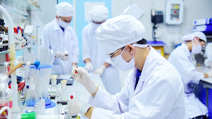 Đào tạo ngành “Dược lâm sàng” và “Công nghiệp Dược”