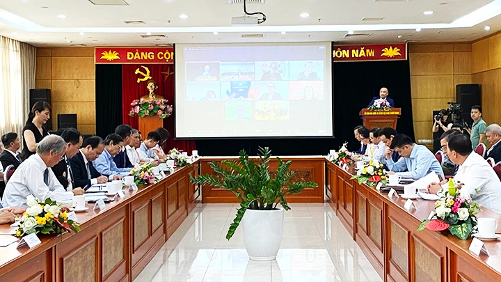Hội thảo về hình thành cơ chế pháp lý. Ảnh: DUNG HÀ