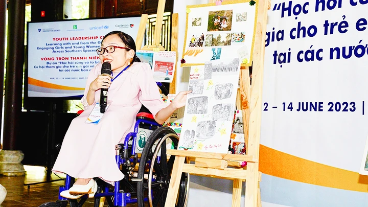Ngọc Tâm nói chuyện tại sự kiện “Vòng tròn thanh niên lãnh đạo”, chương trình có sự tham gia của trẻ em gái và phụ nữ, trẻ khuyết tật ở các nước nam bán cầu, diễn ra tháng 6/2023.