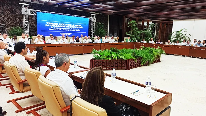 Vòng đàm phán hòa bình thứ 6 giữa Chính phủ Colombia và ELN tại Cuba. Ảnh: AGENCIES EFE