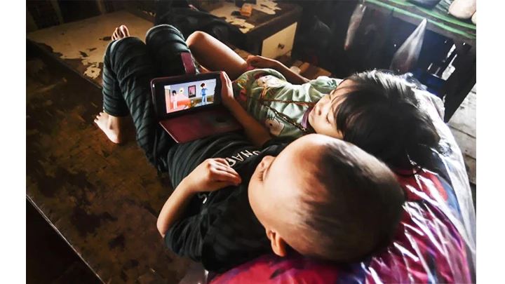 Ngày càng nhiều trẻ em ở Indonesia truy cập internet. Ảnh: ANTARA