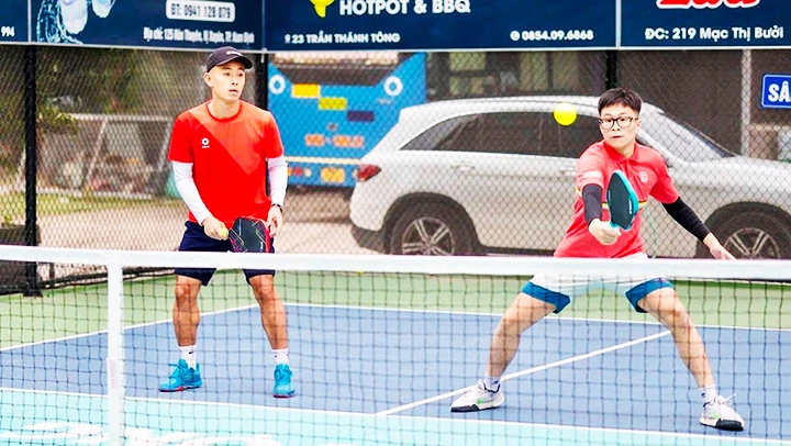 Phong trào chơi pickleball đang phát triển ở nhiều địa phương.