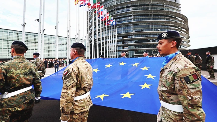 Đức muốn EU chi tiêu nhiều hơn cho quốc phòng. Ảnh: REUTERS