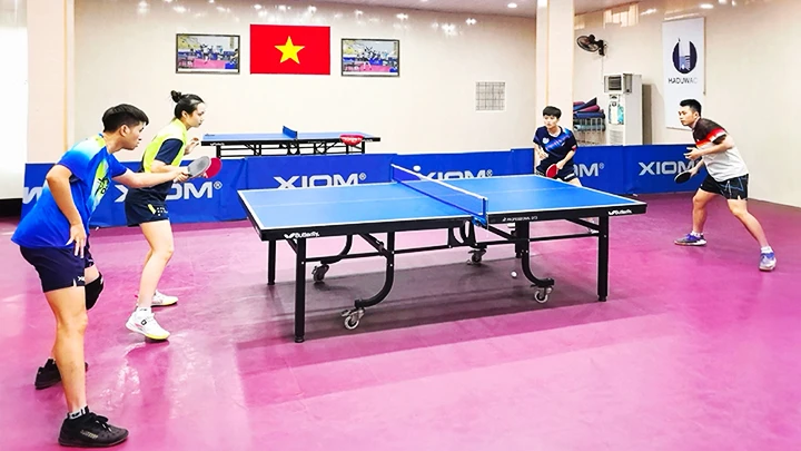 Các VĐV bóng bàn Hải Dương tích cực chuẩn bị cho Giải vô địch bóng bàn quốc gia Báo Nhân Dân lần thứ 43.