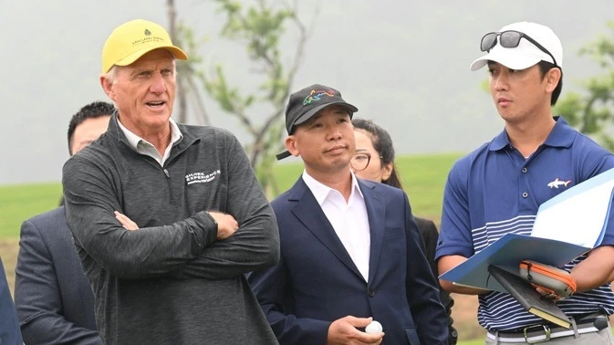 Huyền thoại Greg Norman khảo sát thực tế dự án Văn Lang Empire T&T Golf Club.
