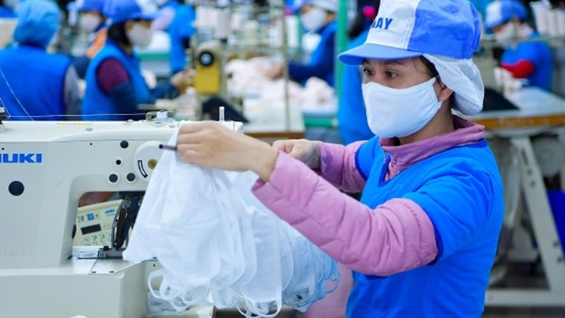 Về dài hạn, ngành dệt may cần tính toán lại cán cân thương mại với Hoa Kỳ. (Ảnh: Sưu tầm)