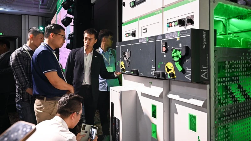 Các sản phẩm công nghệ công nghiệp thu hút sự quan tâm của doanh nghiệp.