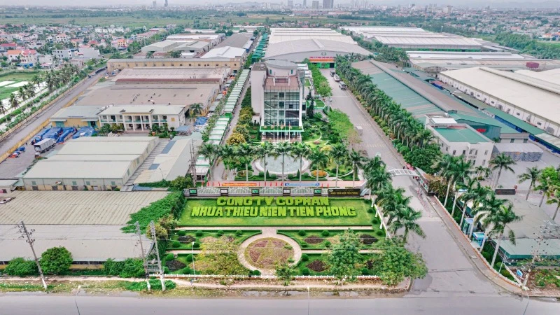 Nhà máy sản xuất tại quận Dương Kinh của Nhựa Tiền Phong.
