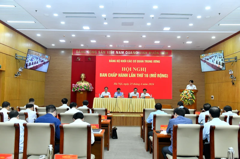 Hội nghị Ban Chấp hành Đảng bộ Khối các cơ quan Trung ương lần thứ 16 (mở rộng). Ảnh: ĐĂNG KHOA