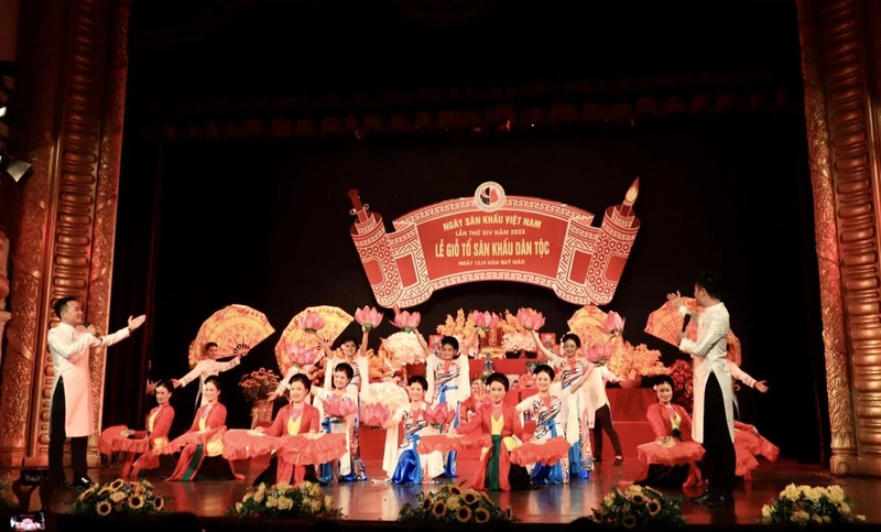 Một tiết mục biểu diễn chào mừng Ngày Sân khấu Việt Nam.