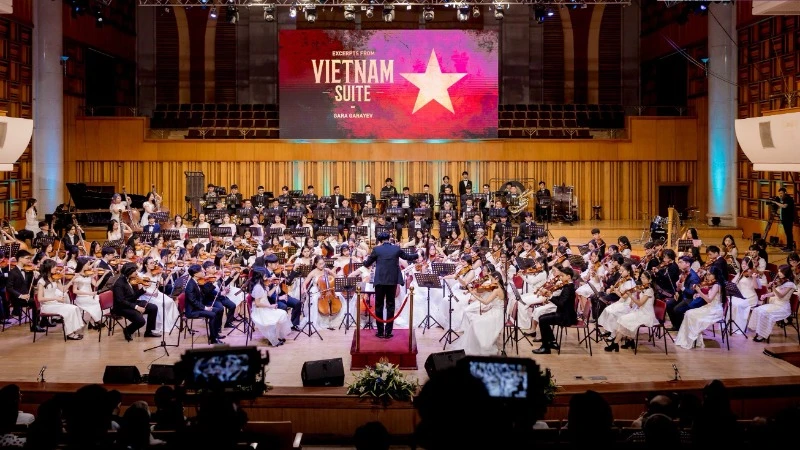Dàn nhạc Giao hưởng Trẻ - Học viện Âm nhạc Quốc gia Việt Nam (VNAMYO) tham gia biểu diễn trong chương trình. (Ảnh: VNAMYO)