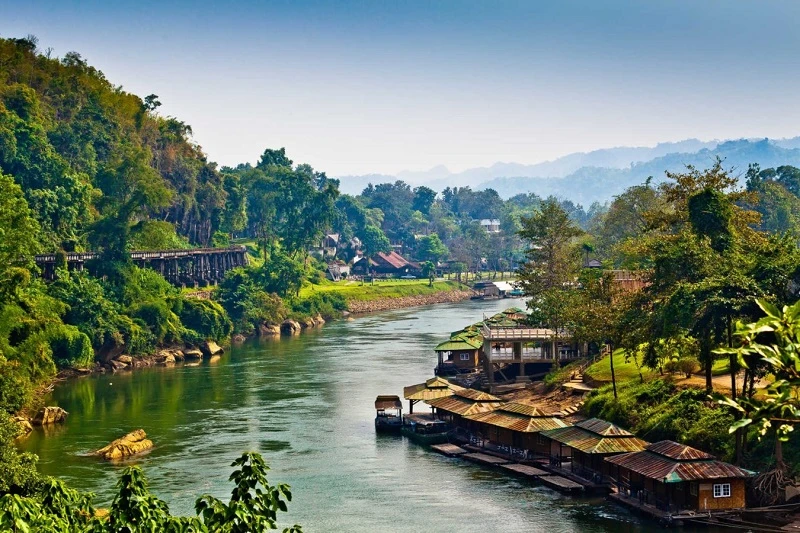 Kanchanaburi là một tỉnh miền núi thanh bình nằm bên dòng sông Kwai thơ mộng. 