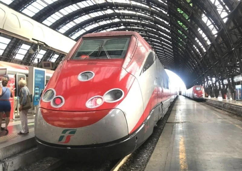 Tàu khách tốc độ cao (hơn 200km/giờ) ở các quốc gia châu Âu.