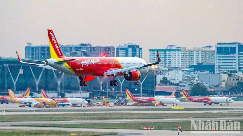 Hãng hàng không Vietjet mở thêm đường bay kết nối Hà Nội-Thượng Hải với chuyến bay đầu tiên cất cánh ngày 29/4/2025.